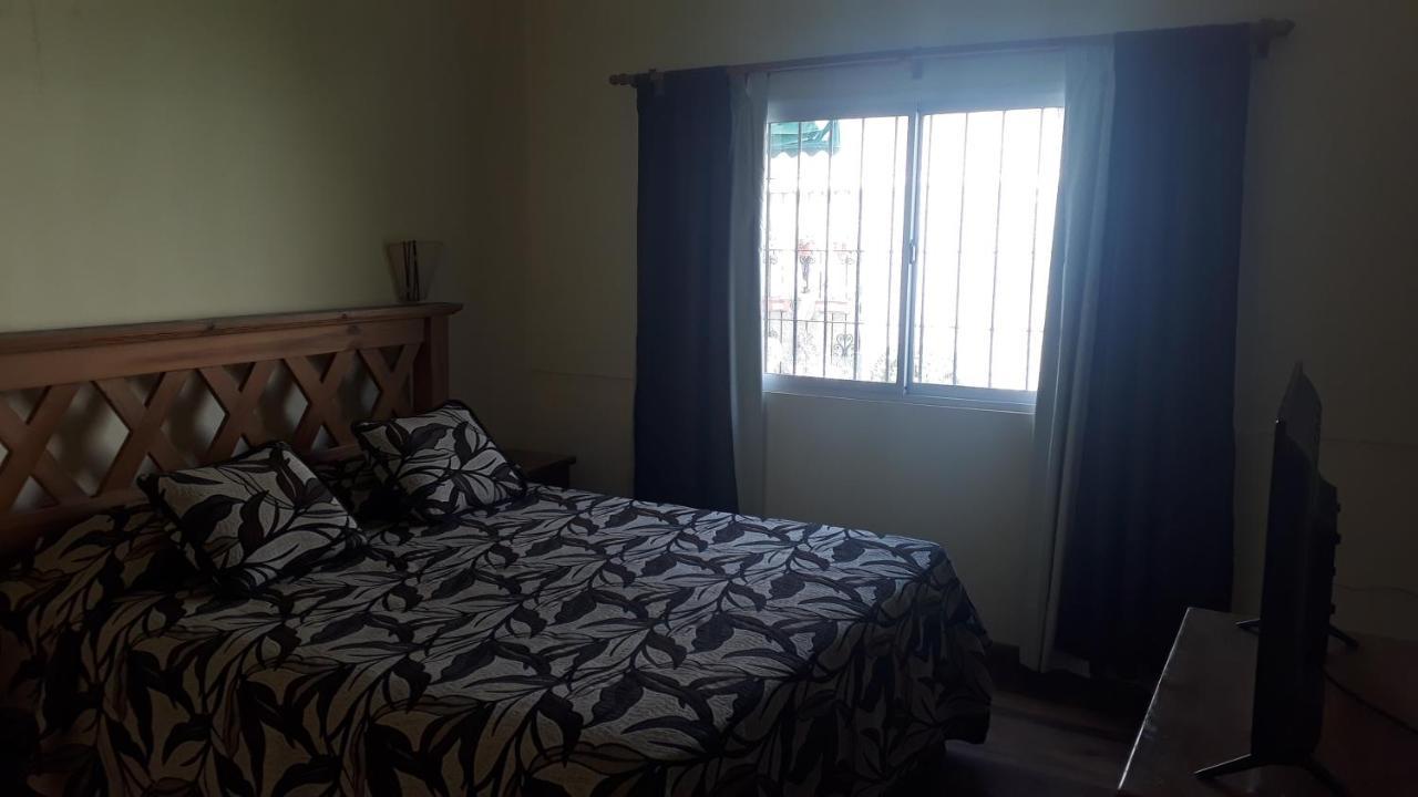 Casa Cerca Del Centro Bed&Breakfast Mendoza Exteriör bild